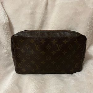Louis Vuitton Vintage Trousse Toiletry Pouch Monogram 28